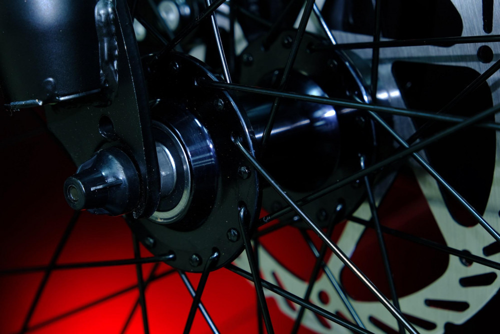 Heam Alpha 200 Матовый Чёрный/Красный рама 19 (на рост 171-182)